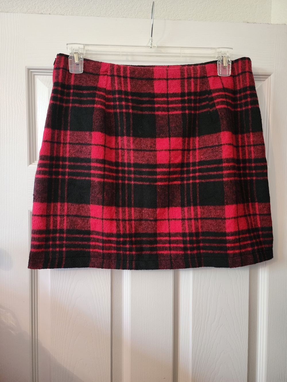 Cider Red & Black Wool Blend Plaid Tartan Mini Skirt Size Large NWT - Picture 2 of 6